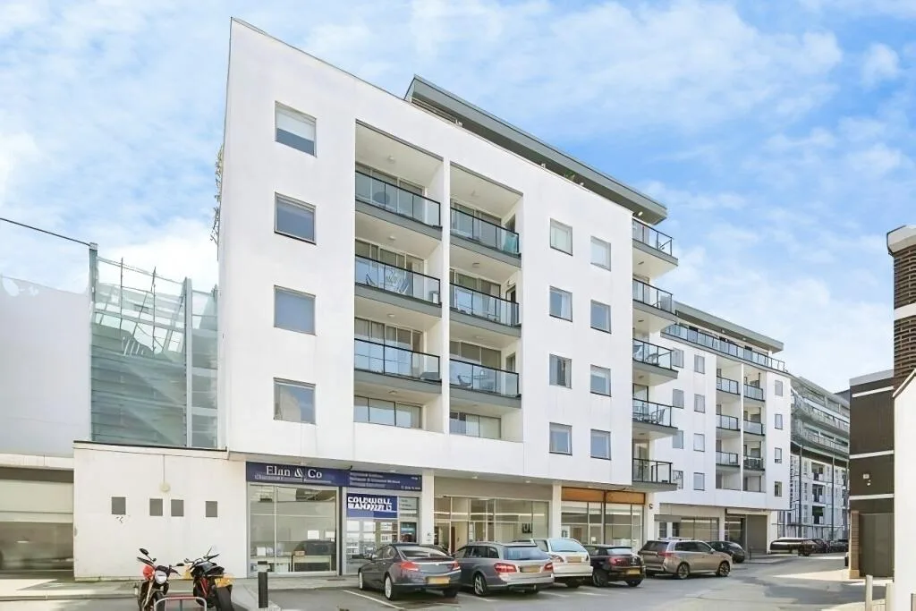 3 bedroom flat for rent