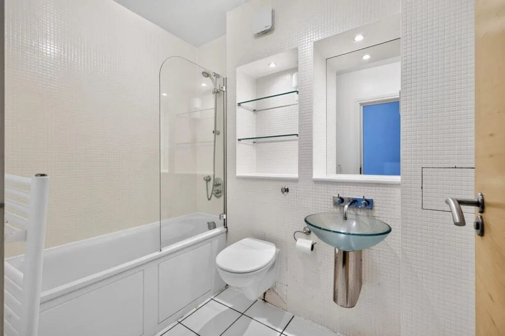 3 bedroom flat for rent
