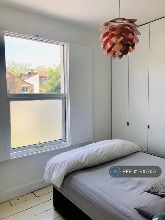 6 bedroom terraced house for rent