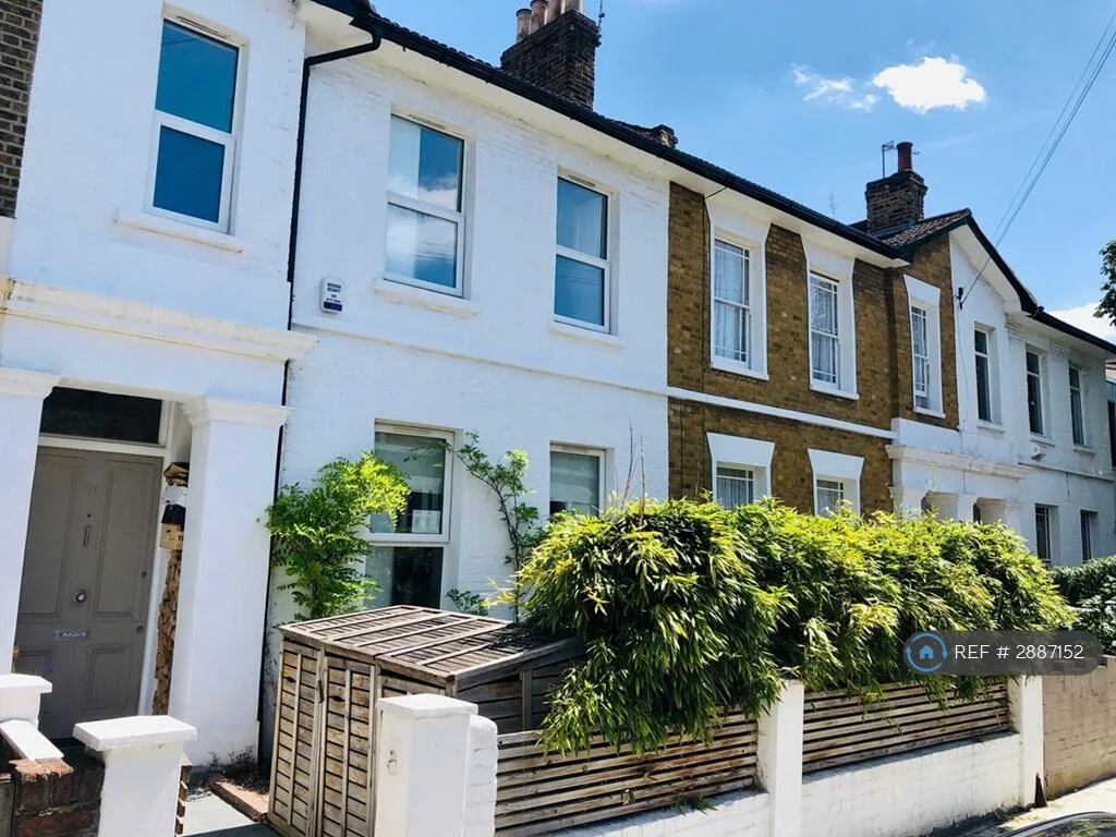 6 bedroom terraced house for rent