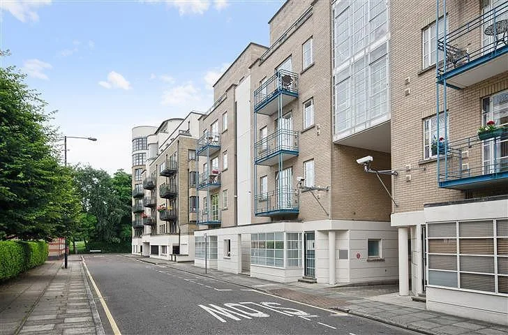 Studio flat for rent