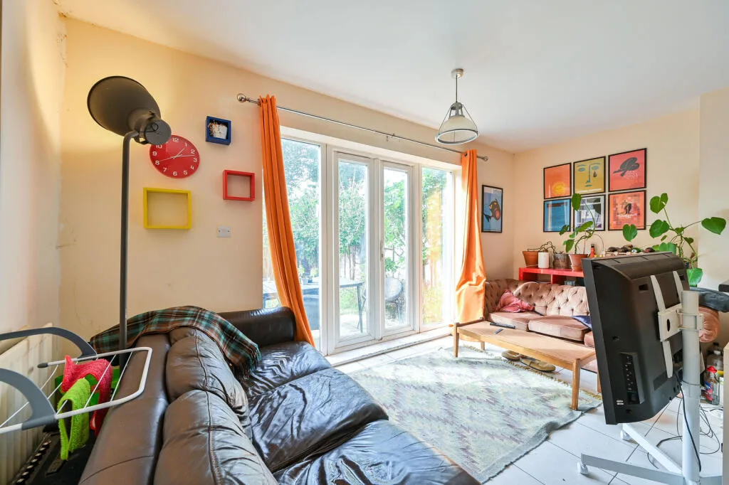 4 bedroom flat for rent
