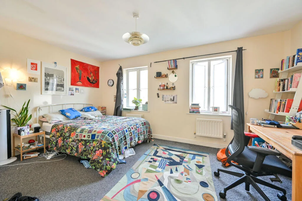 4 bedroom flat for rent