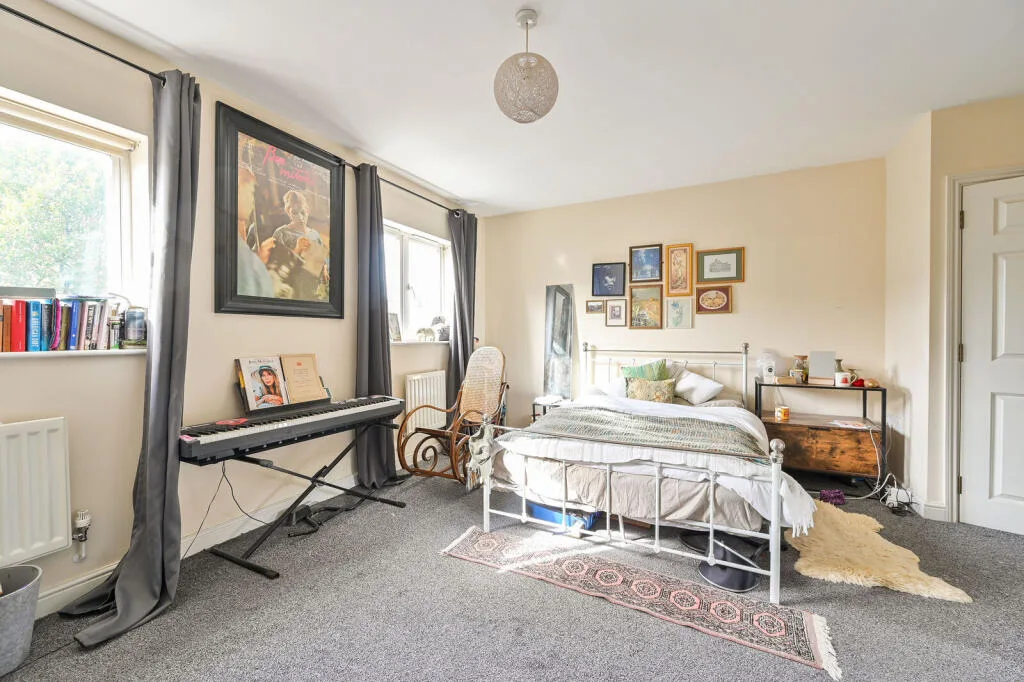4 bedroom flat for rent