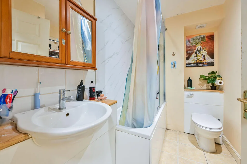 4 bedroom flat for rent