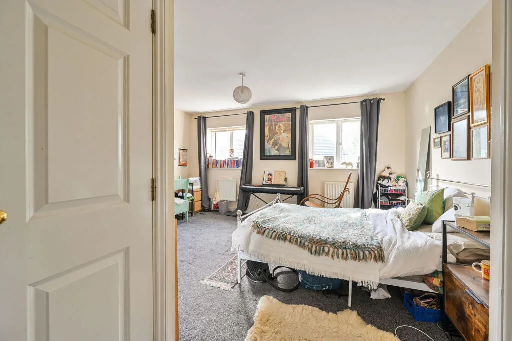 4 bedroom flat for rent