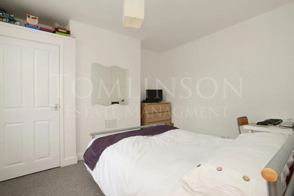4 bedroom semi-detached house for rent