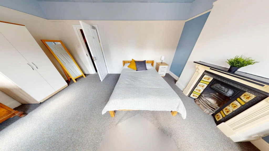 4 bedroom semi-detached house for rent