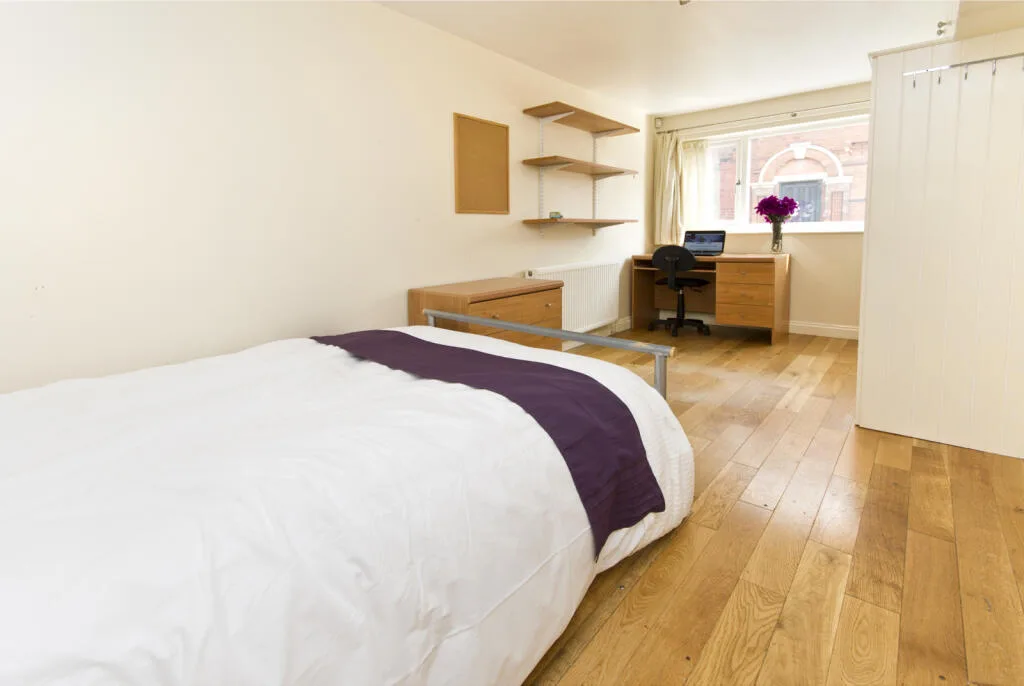 4 bedroom mews property for rent