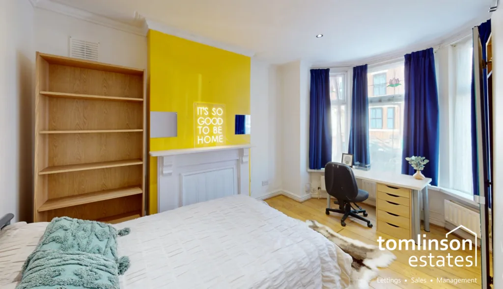 6 bedroom semi-detached house for rent