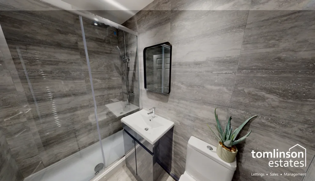 6 bedroom semi-detached house for rent