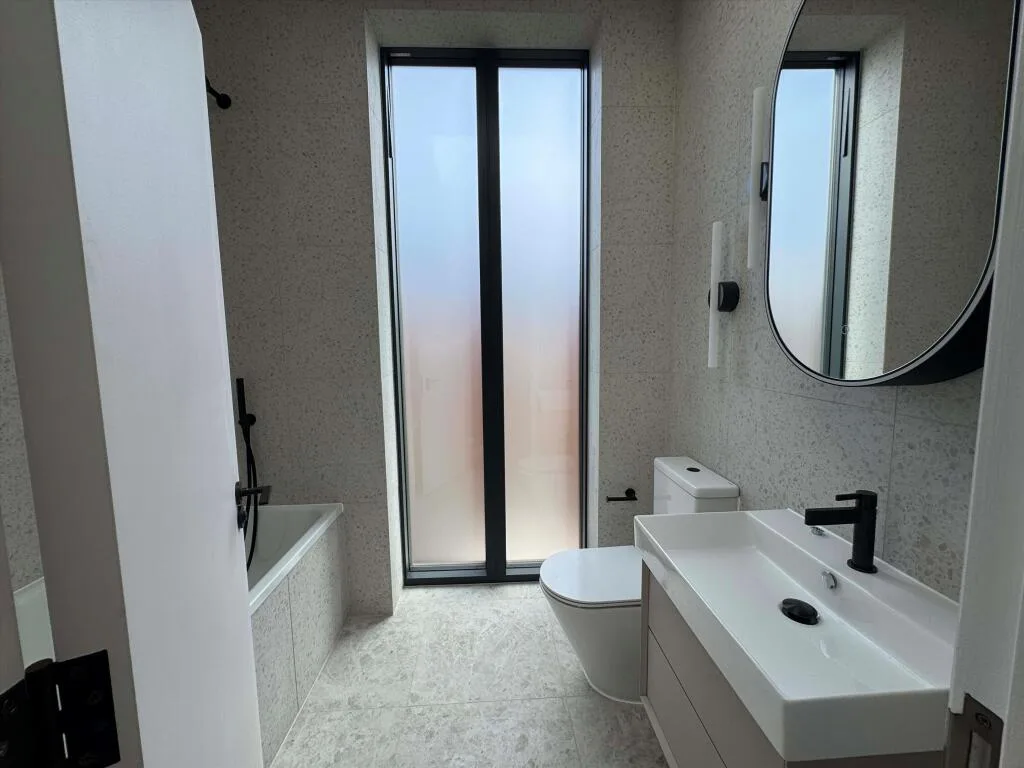 5 bedroom detached house for rent