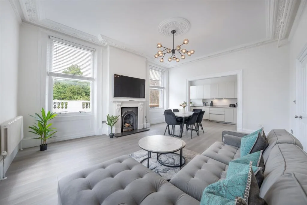 2 bedroom flat for rent
