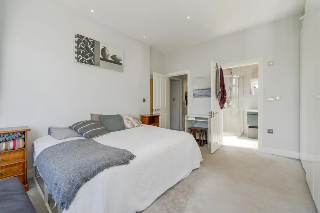 4 bedroom duplex for rent
