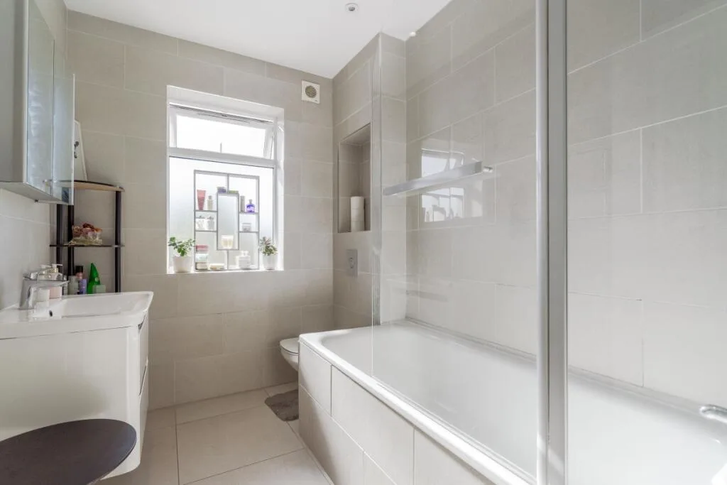 4 bedroom duplex for rent