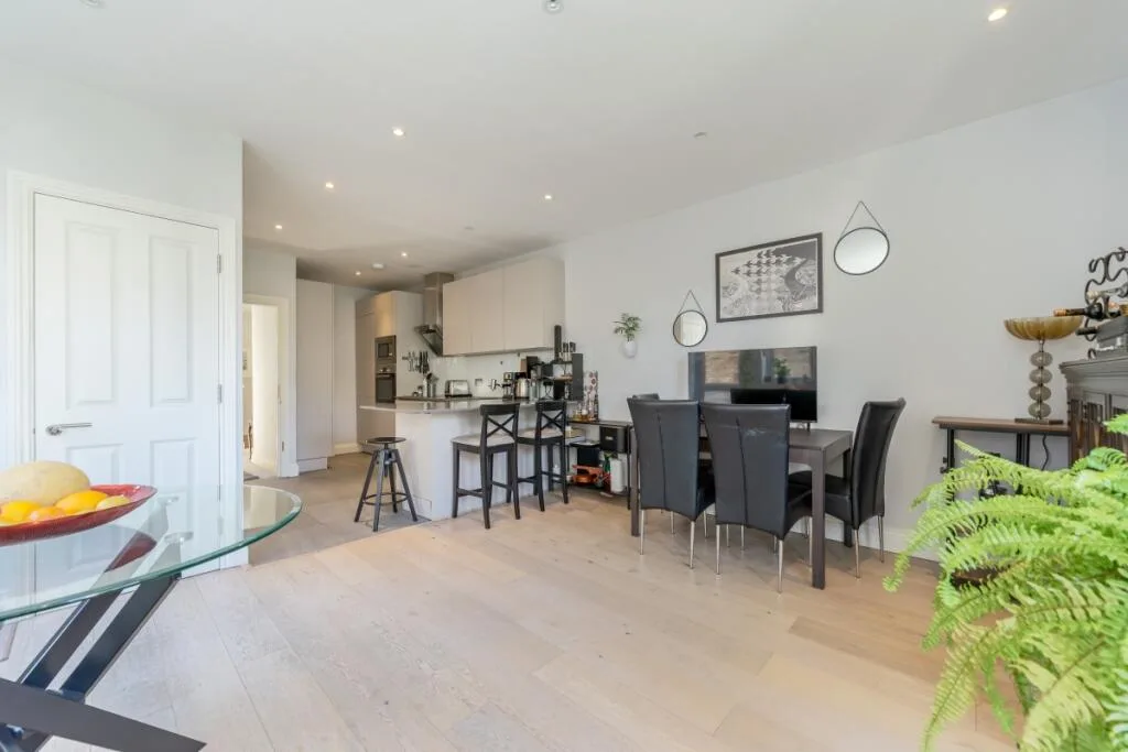 4 bedroom duplex for rent