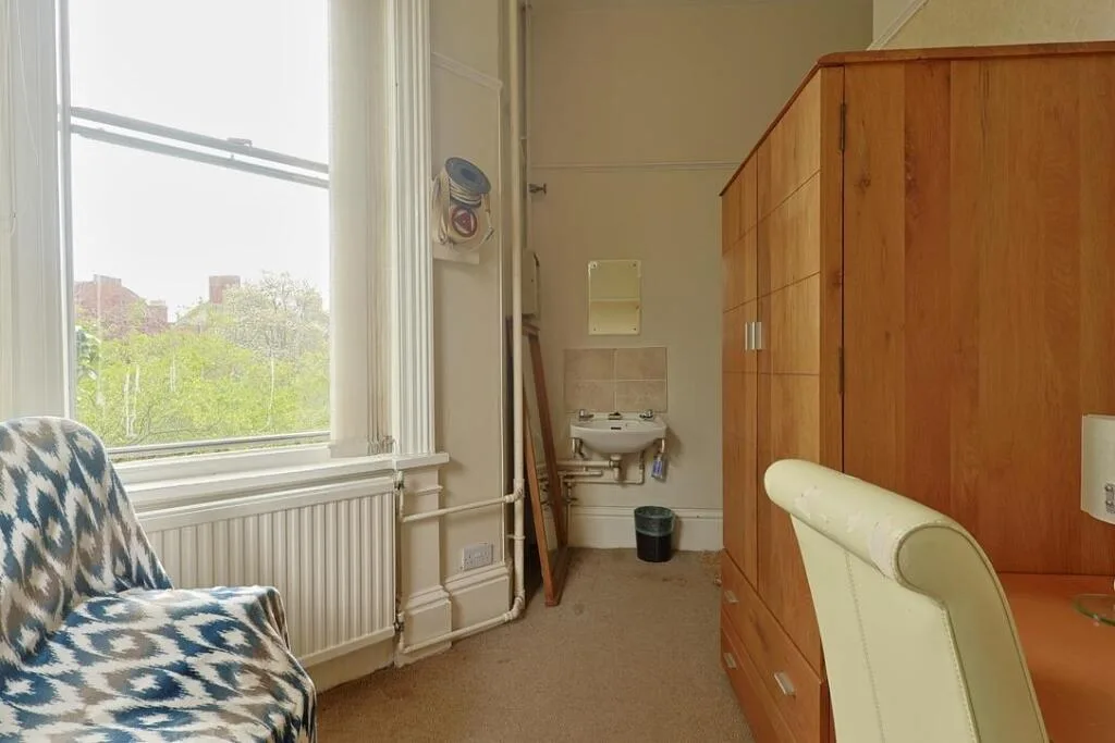 1 bedroom detached house for rent