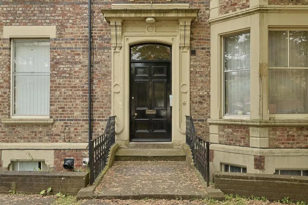 1 bedroom detached house for rent