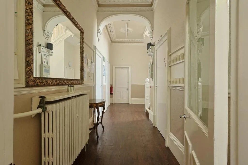1 bedroom detached house for rent