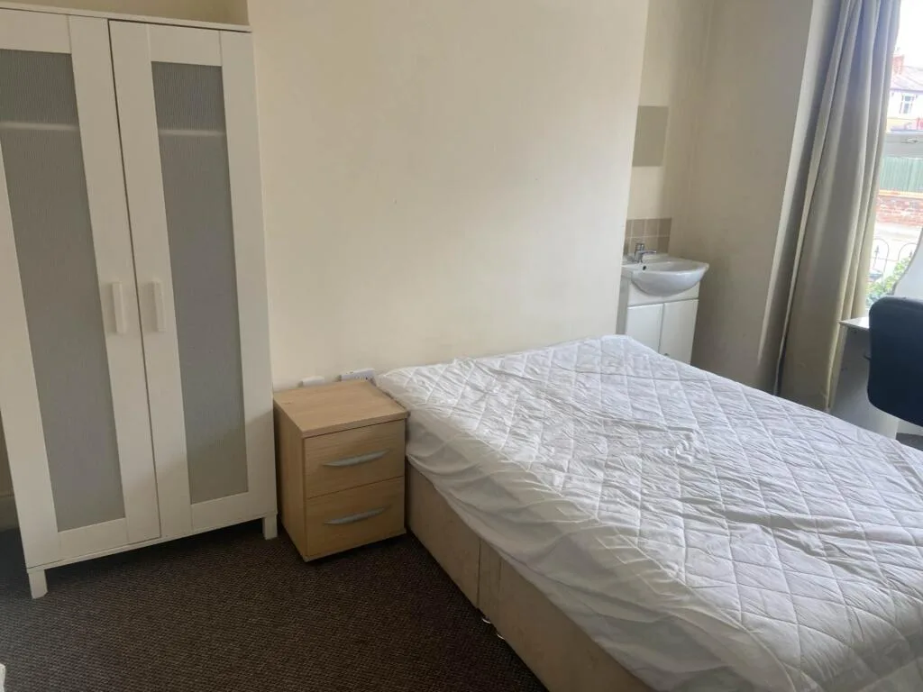 4 bedroom terraced house for rent