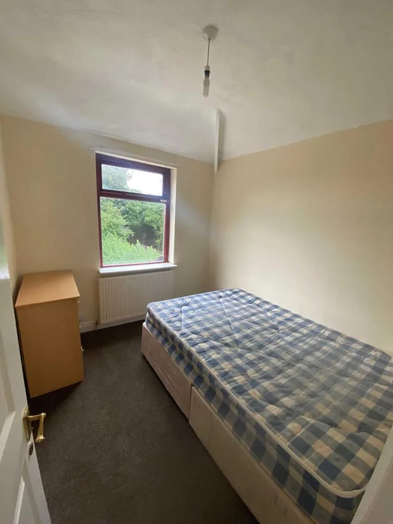 3 bedroom semi-detached house for rent