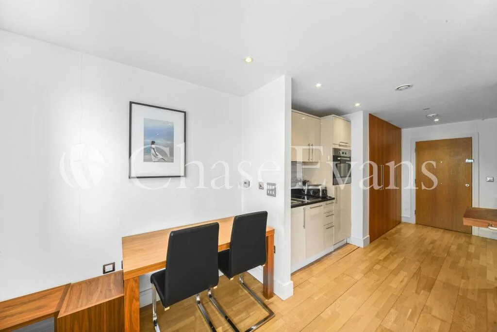 Studio flat for rent