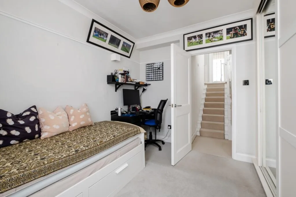 3 bedroom flat for rent