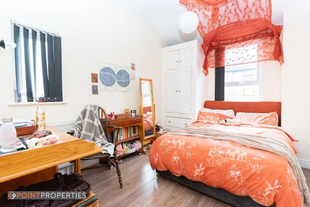 4 bedroom terraced house for rent