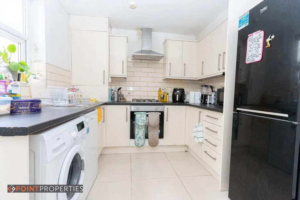 4 bedroom terraced house for rent