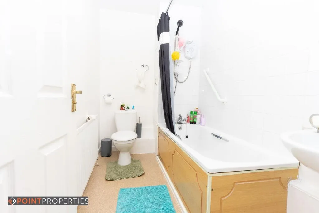 4 bedroom terraced house for rent