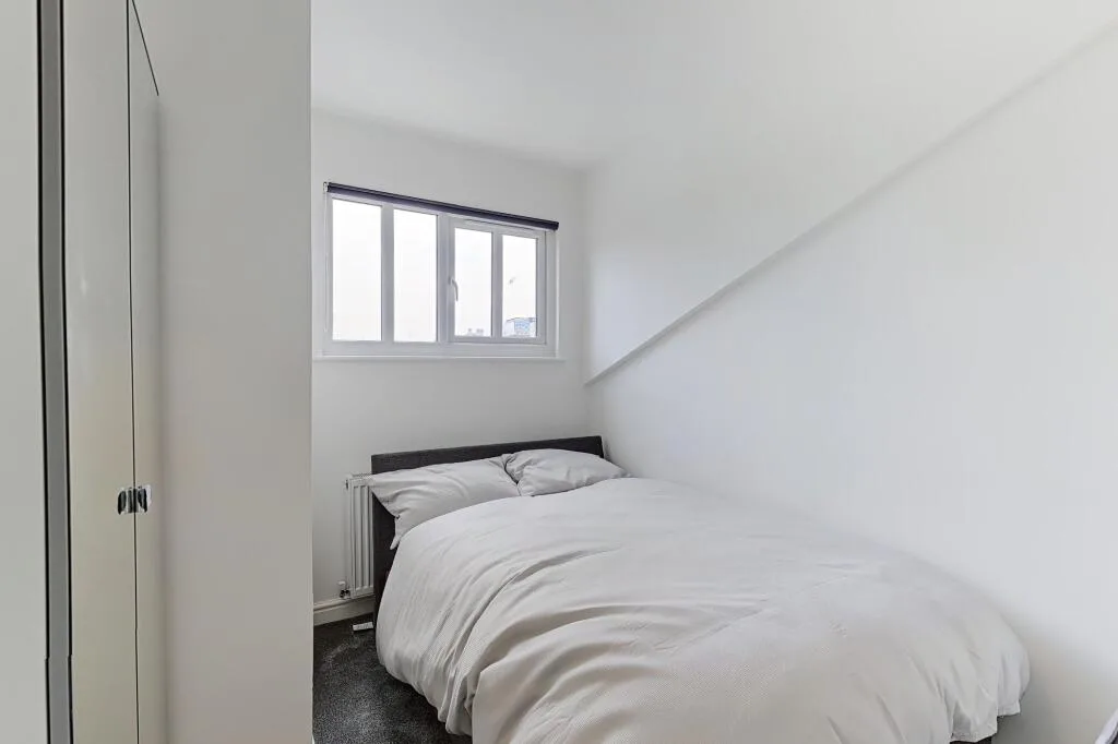 6 bedroom terraced house for rent