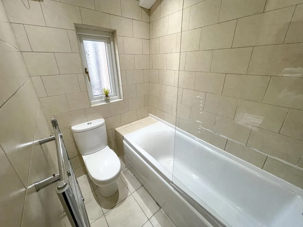 4 bedroom terraced house for rent
