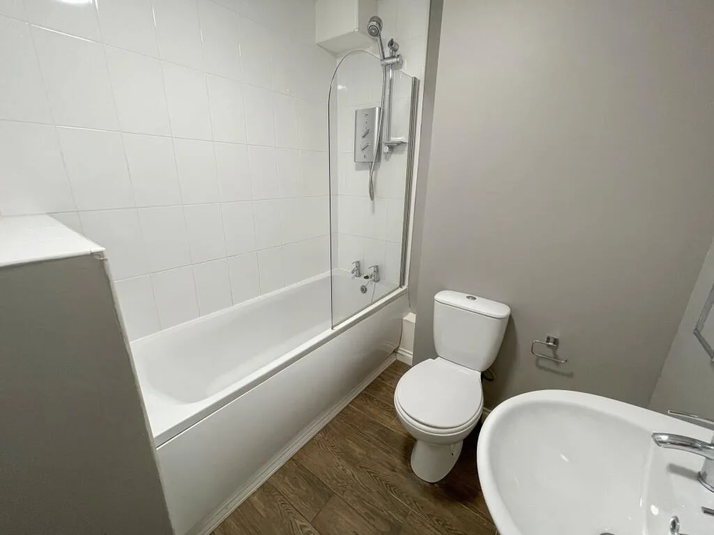 4 bedroom terraced house for rent