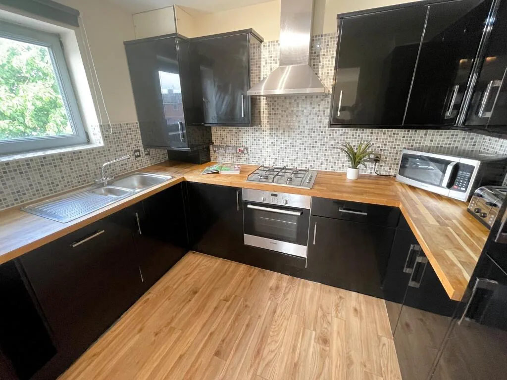 4 bedroom terraced house for rent