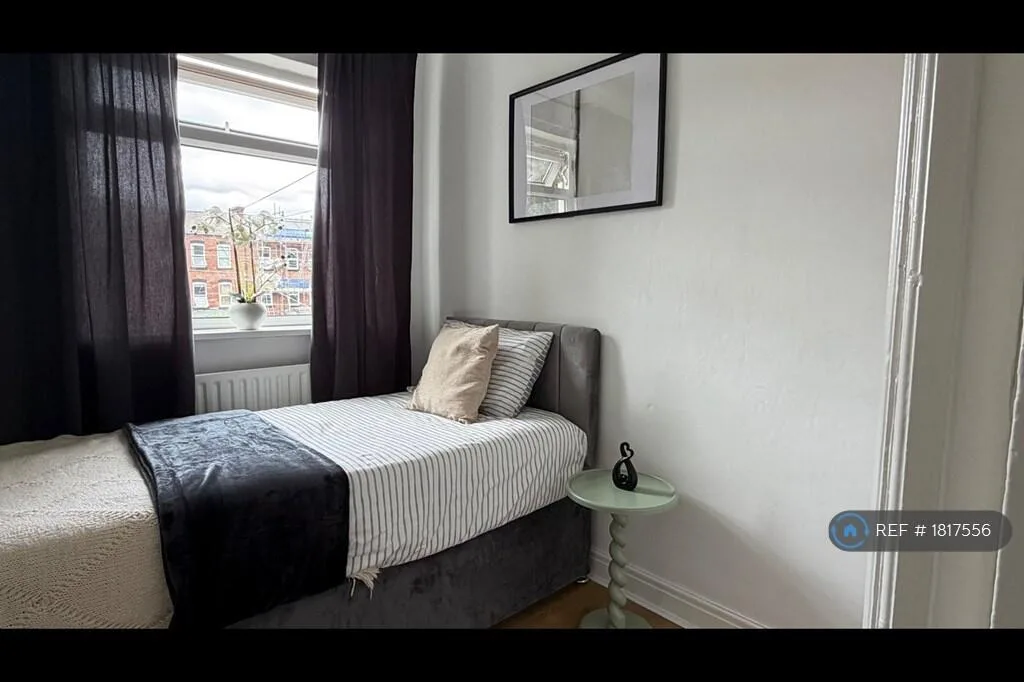 4 bedroom terraced house for rent