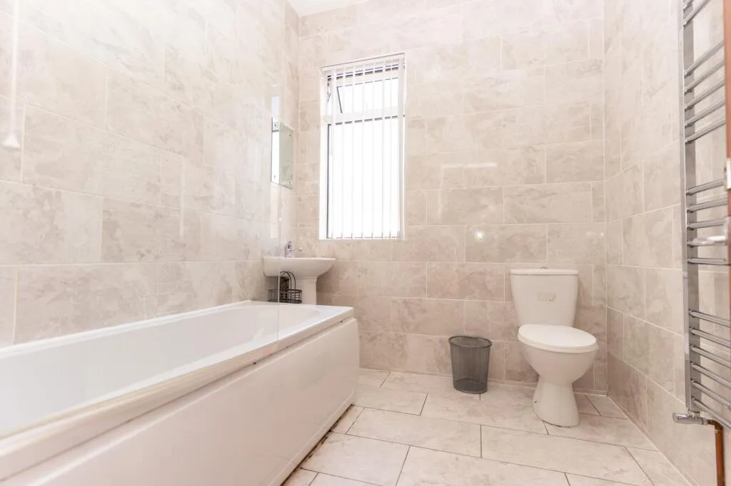 4 bedroom terraced house for rent