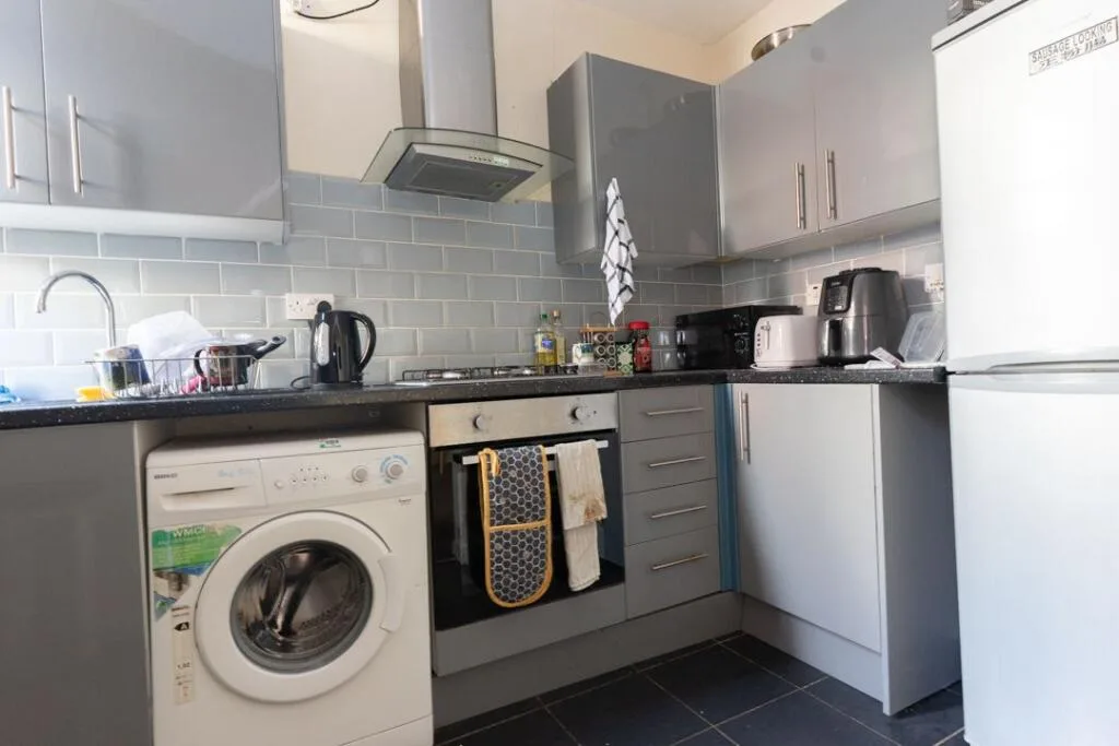 4 bedroom terraced house for rent