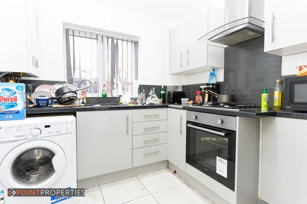 4 bedroom terraced house for rent
