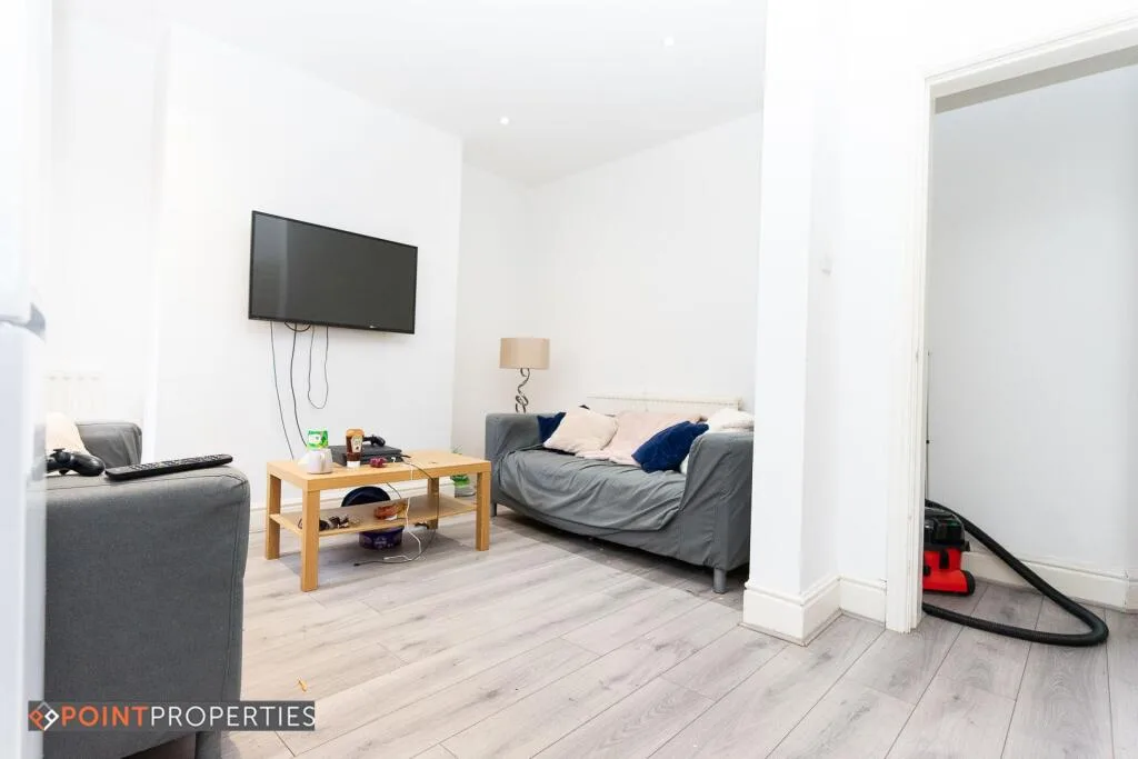 4 bedroom terraced house for rent