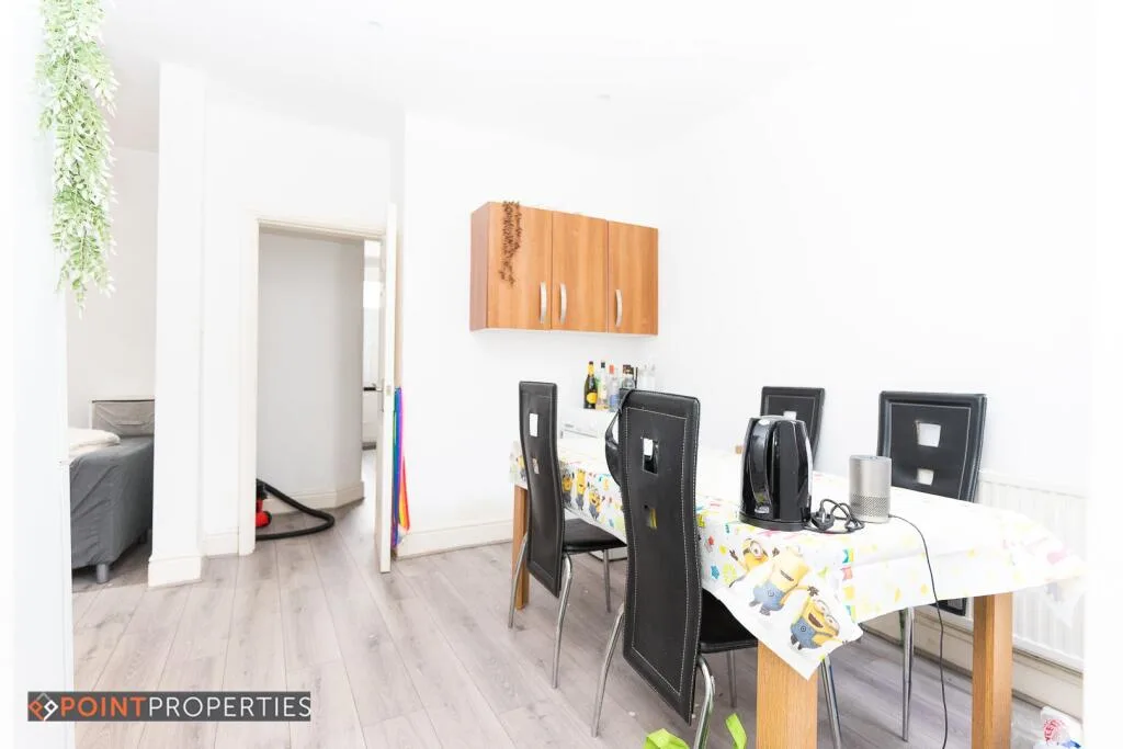 4 bedroom terraced house for rent