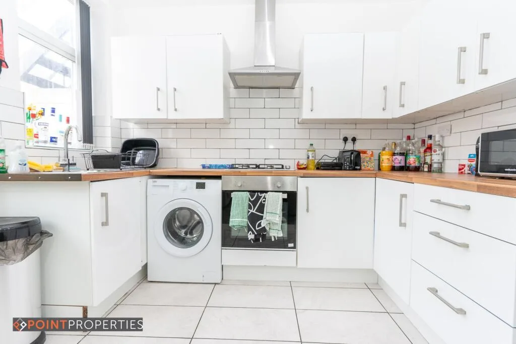 4 bedroom terraced house for rent