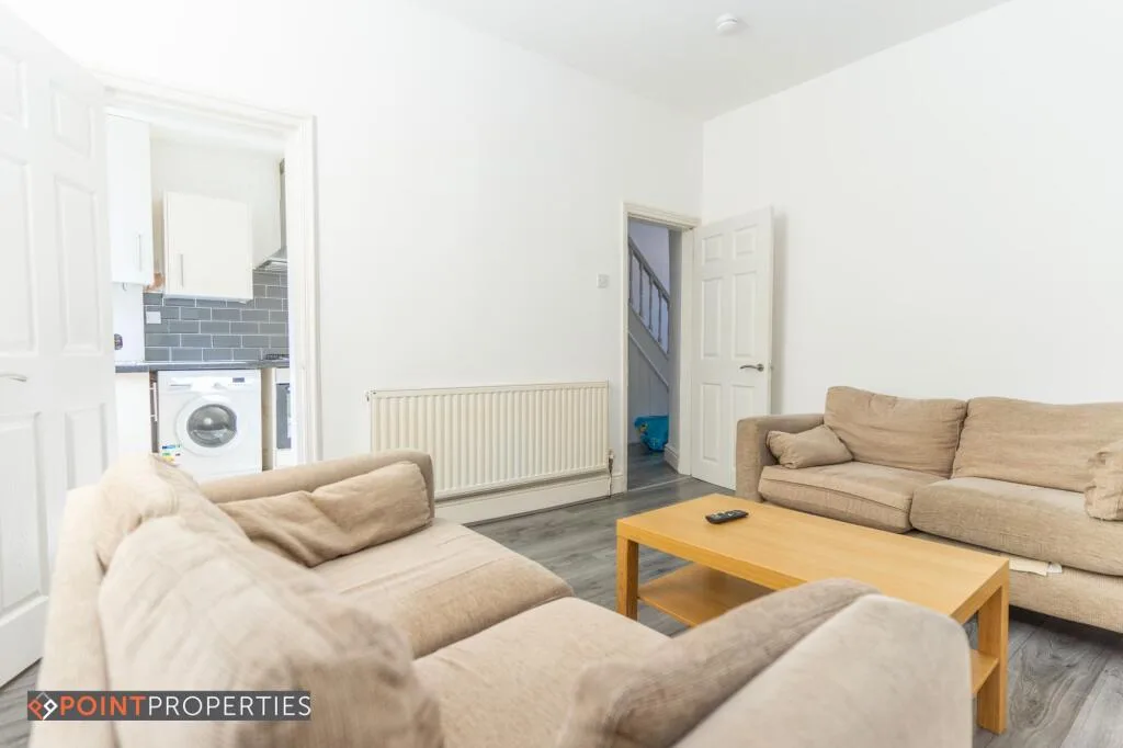 4 bedroom terraced house for rent