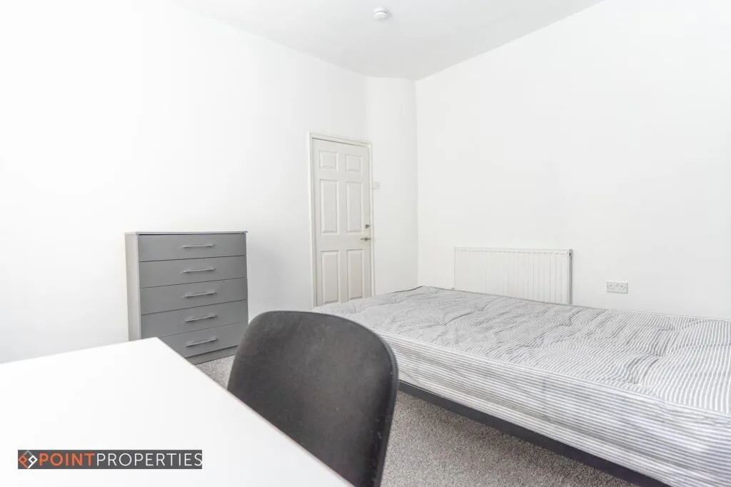 4 bedroom terraced house for rent