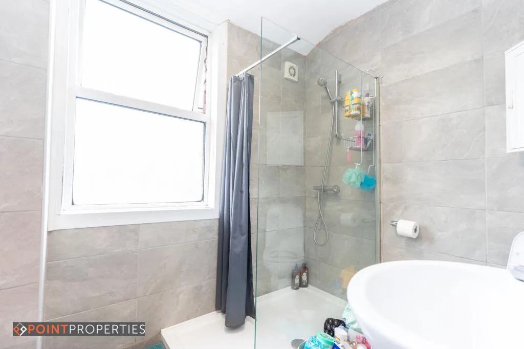 4 bedroom terraced house for rent