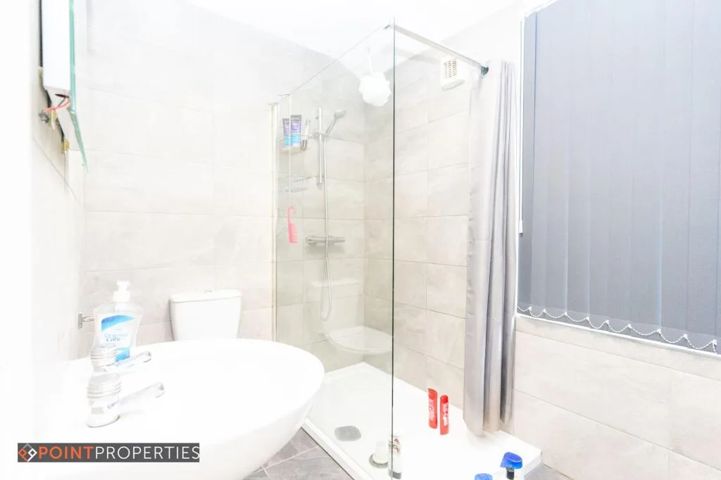 4 bedroom terraced house for rent