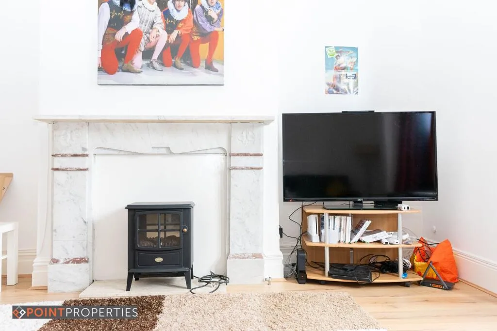 5 bedroom terraced house for rent
