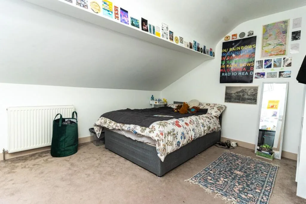 6 bedroom semi-detached house for rent