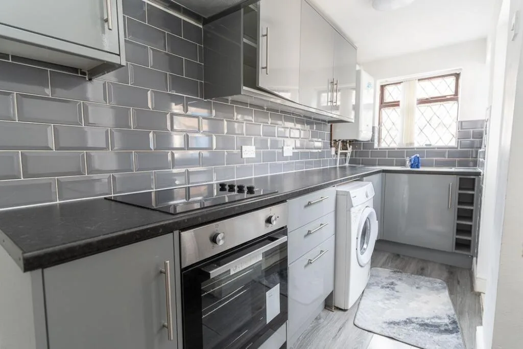 4 bedroom terraced house for rent