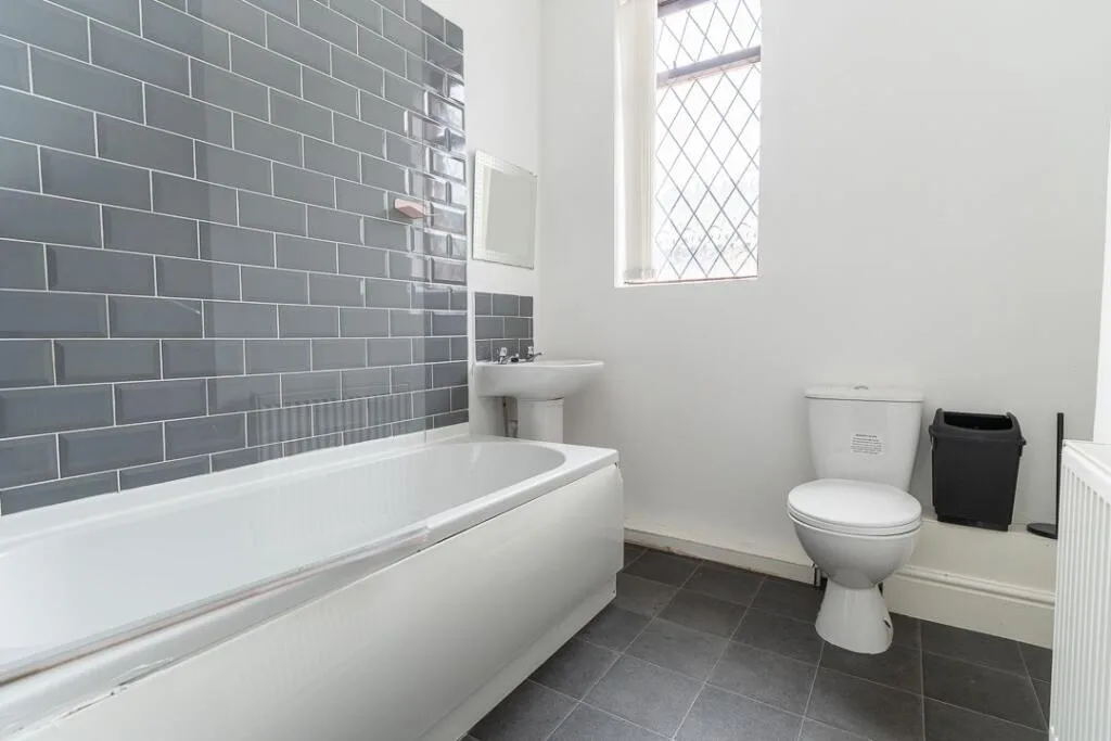 4 bedroom terraced house for rent
