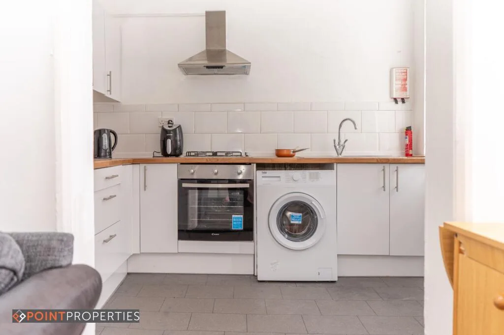 4 bedroom terraced house for rent
